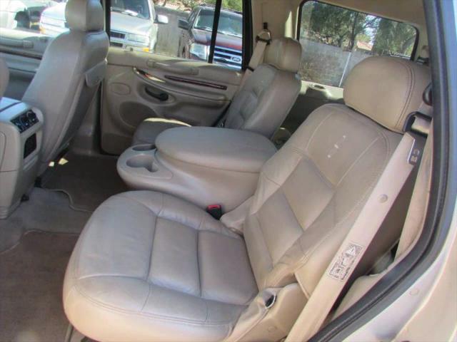 2000 Lincoln Navigator Base