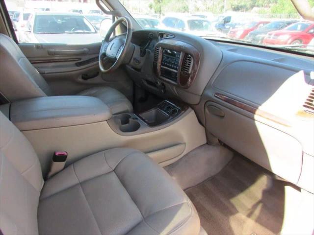 2000 Lincoln Navigator Base