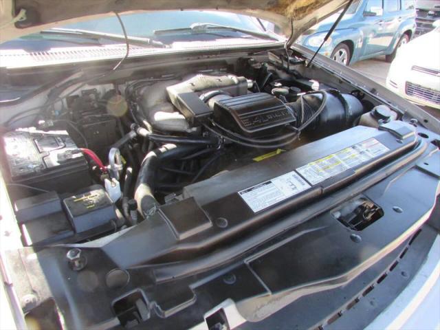 2000 Lincoln Navigator Base