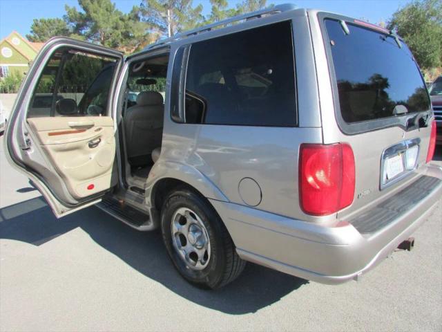 2000 Lincoln Navigator Base