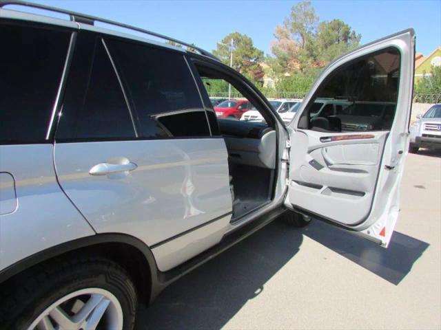 2005 BMW X5 4.4i