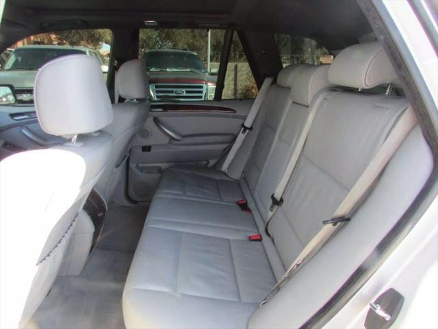 2005 BMW X5 4.4i