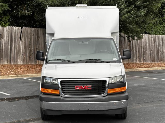 2025 GMC Savana Cutaway Work Van