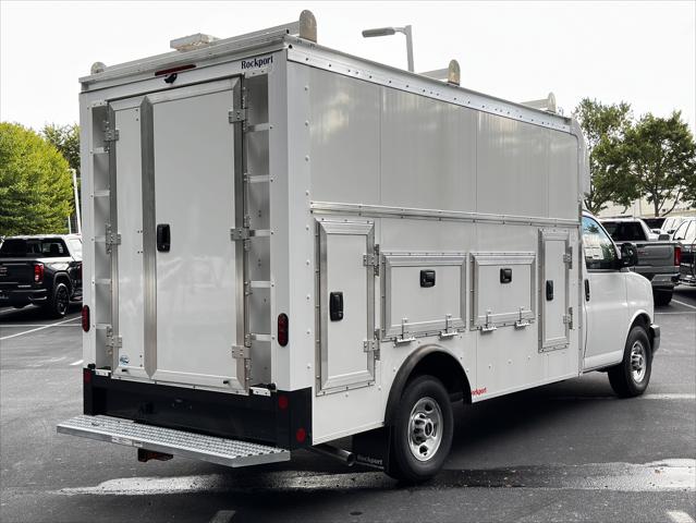 2025 GMC Savana Cutaway Work Van