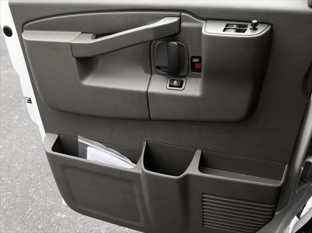 2025 GMC Savana Cutaway Work Van