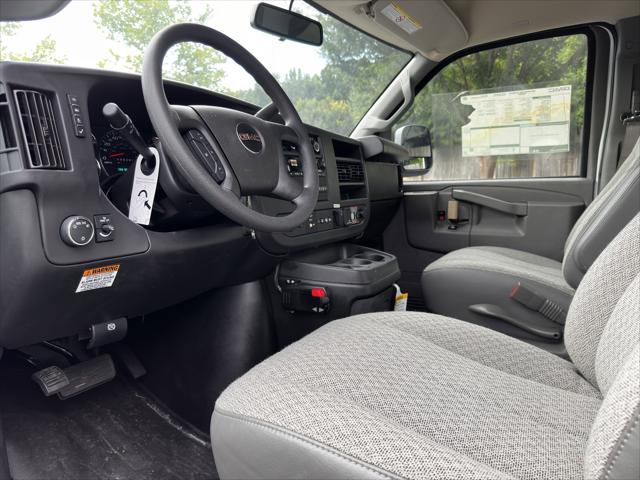 2025 GMC Savana Cutaway Work Van