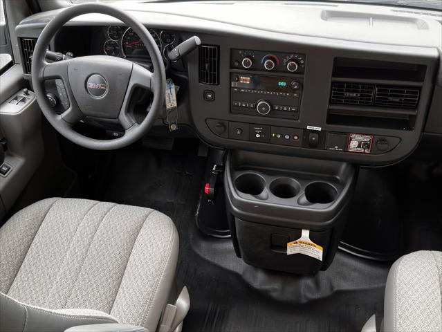 2025 GMC Savana Cutaway Work Van