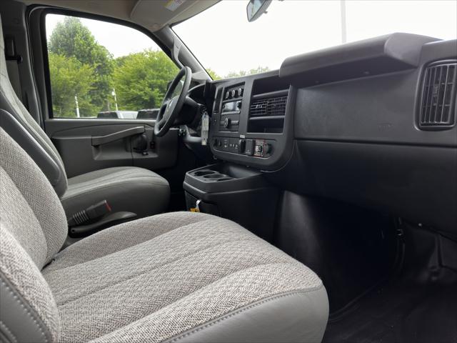 2025 GMC Savana Cutaway Work Van