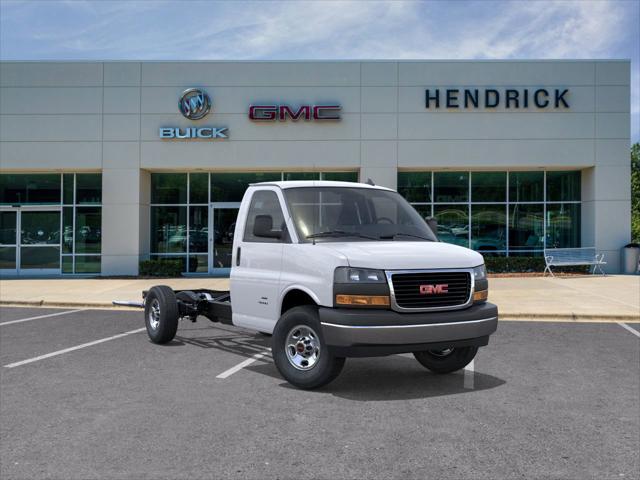 2025 GMC Savana Cutaway Work Van