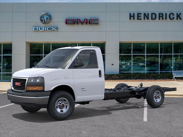 2025 GMC Savana Cutaway Work Van