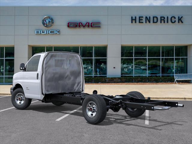 2025 GMC Savana Cutaway Work Van