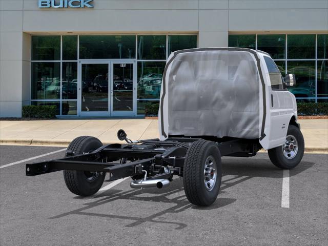 2025 GMC Savana Cutaway Work Van