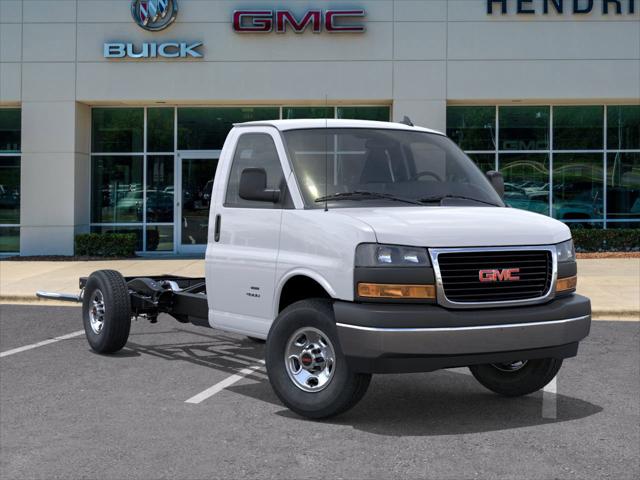 2025 GMC Savana Cutaway Work Van