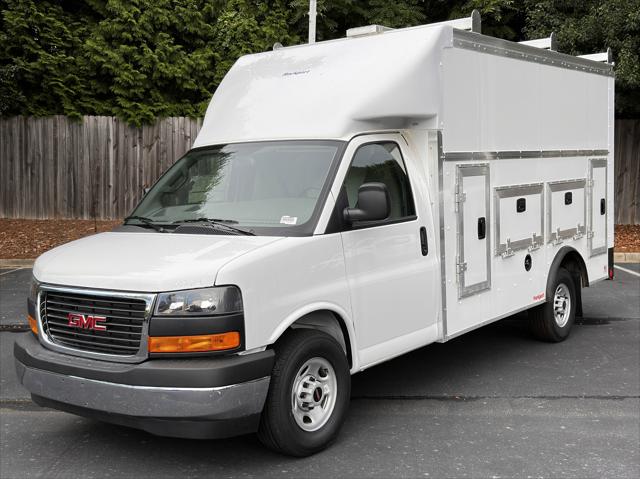 2025 GMC Savana Cutaway Work Van