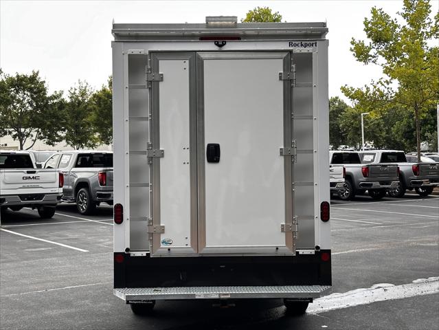 2025 GMC Savana Cutaway Work Van