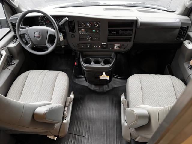 2025 GMC Savana Cutaway Work Van