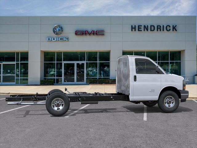 2025 GMC Savana Cutaway Work Van