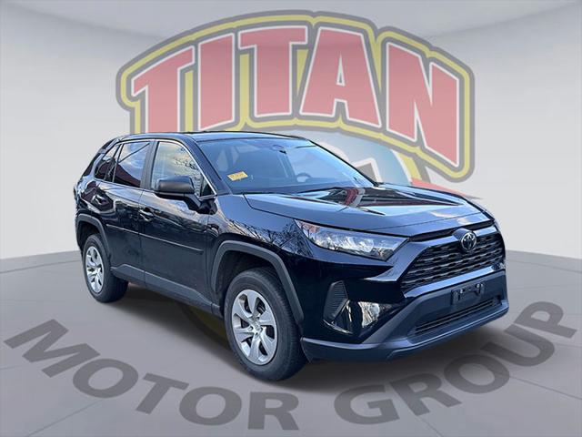 2022 Toyota RAV4 LE [0]
