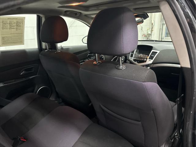 Used 2013 Chevrolet Cruze For Sale in Wilmington, OH
