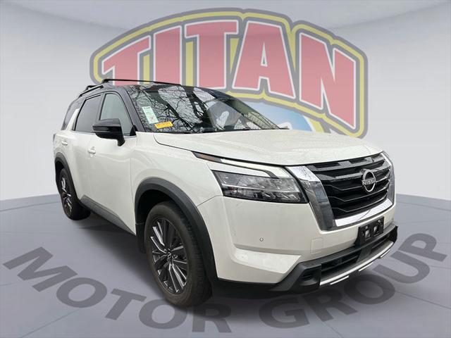 2023 Nissan Pathfinder SL 4WD [3]