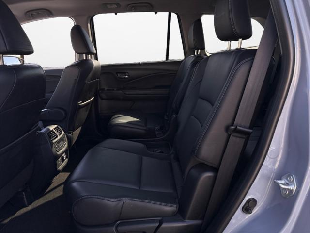2022 Honda Pilot AWD Elite