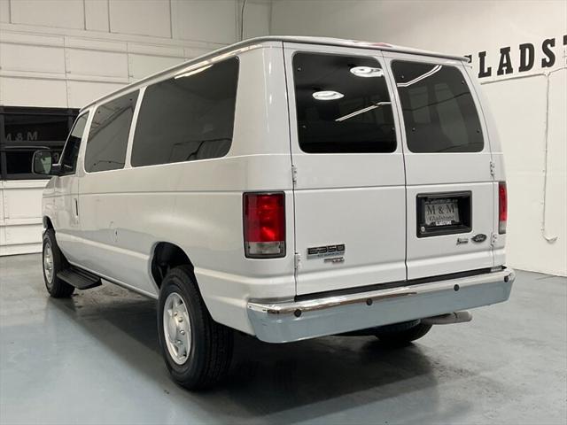 2014 Ford E-350 Super Duty XLT