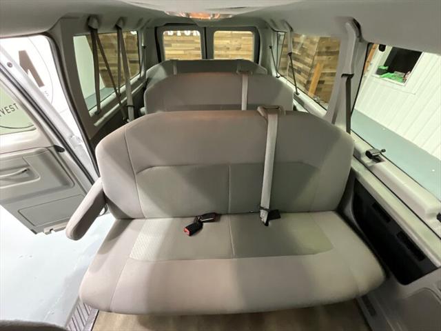 2014 Ford E-350 Super Duty XLT