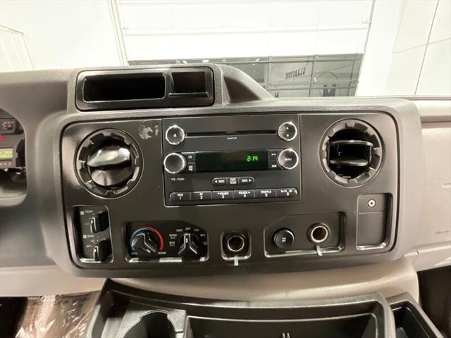 2014 Ford E-350 Super Duty XLT
