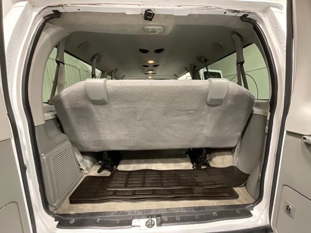 2014 Ford E-350 Super Duty XLT