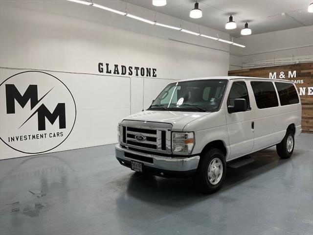 2014 Ford E-350 Super Duty XLT