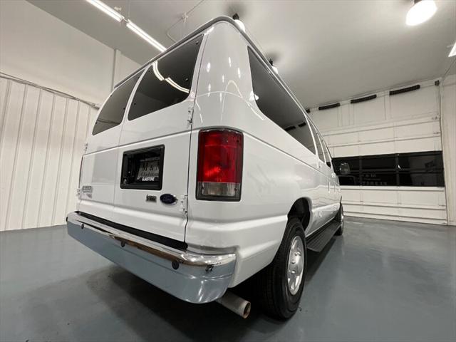 2014 Ford E-350 Super Duty XLT