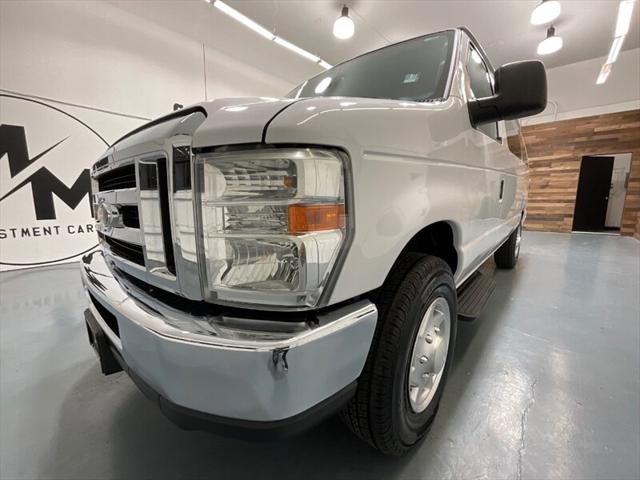 2014 Ford E-350 Super Duty XLT