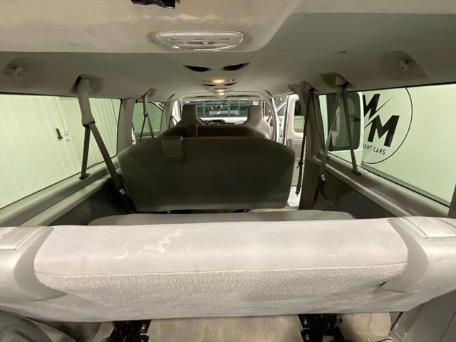 2014 Ford E-350 Super Duty XLT