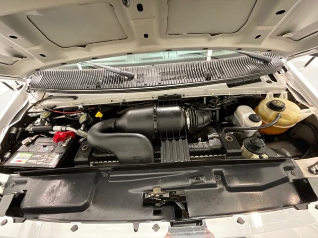 2014 Ford E-350 Super Duty XLT