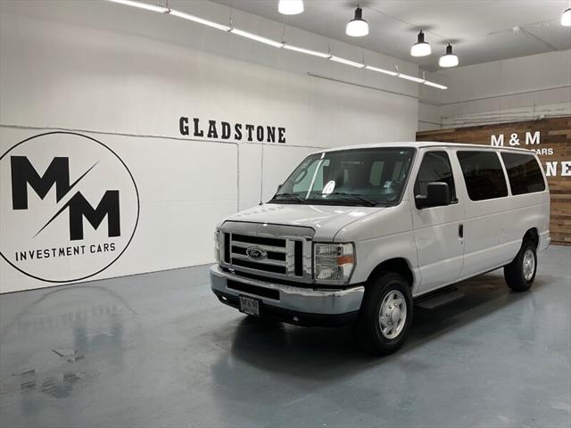 2014 Ford E-350 Super Duty XLT