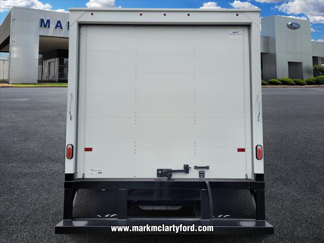 2025 Ford E-450 Cutaway Base