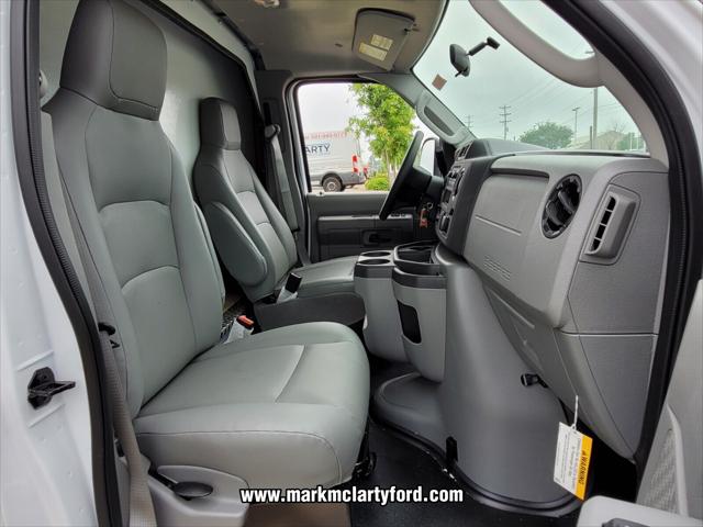 2025 Ford E-450 Cutaway Base