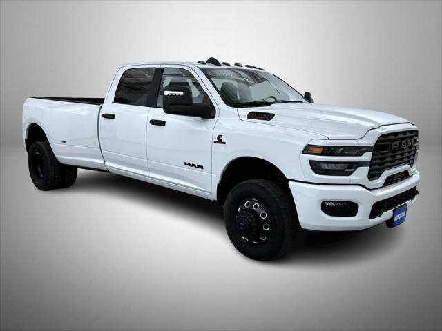 2025 RAM Ram 3500 RAM 3500 BIG HORN CREW CAB 4X4 8 BOX