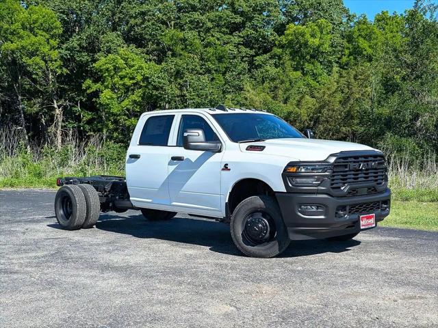 2025 RAM Ram 3500 Chassis Cab RAM 3500 TRADESMAN CREW CAB CHASSIS 4X4 60 CA