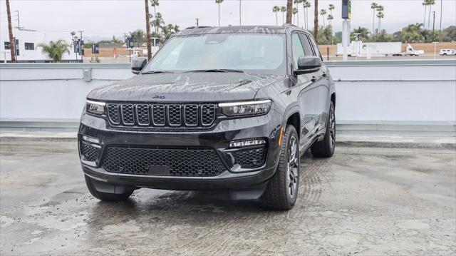 2025 Jeep Grand Cherokee GRAND CHEROKEE SUMMIT RESERVE 4X4
