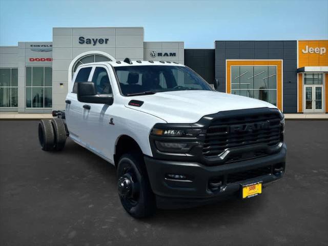 2025 RAM Ram 3500 Chassis Cab RAM 3500 TRADESMAN CREW CAB CHASSIS 4X4 60 CA 2025 RAM Ram 3500 Chassis Cab RAM 3500 TRADESMAN CREW CAB CHASSIS 4X4 60 CA