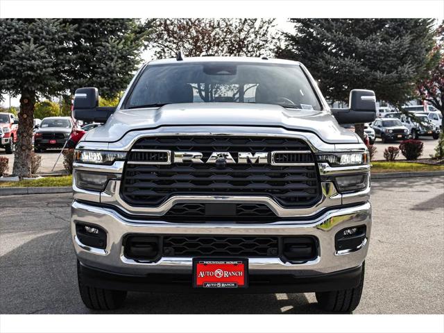 2025 RAM Ram 3500 RAM 3500 TRADESMAN CREW CAB 4X4 8 BOX