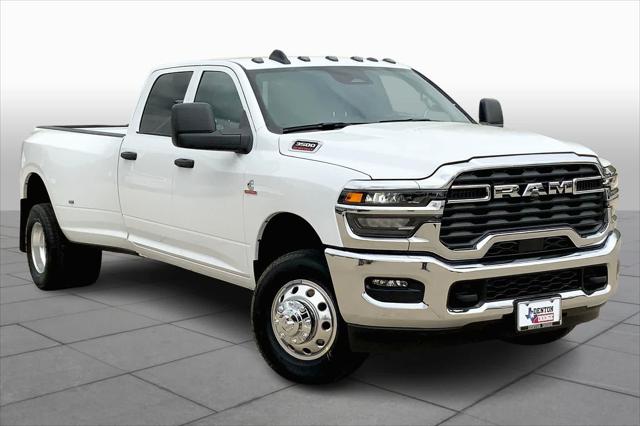 2025 RAM Ram 3500 RAM 3500 TRADESMAN CREW CAB 4X4 8 BOX