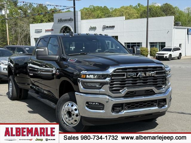 2025 RAM Ram 3500 RAM 3500 TRADESMAN CREW CAB 4X4 8 BOX