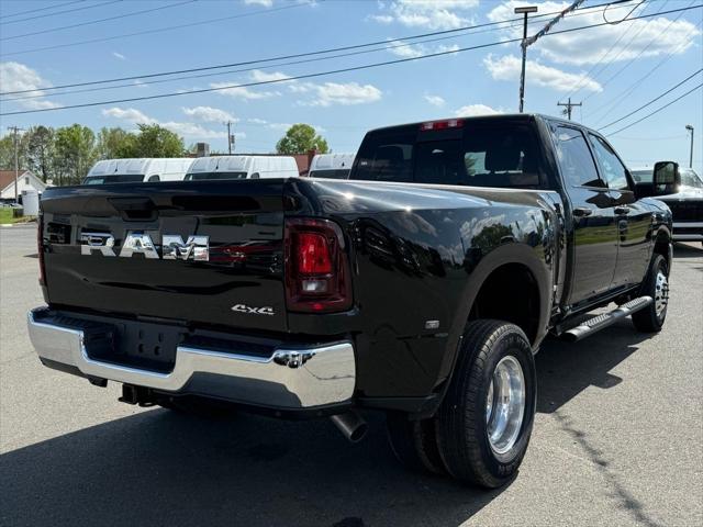 2025 RAM Ram 3500 RAM 3500 TRADESMAN CREW CAB 4X4 8 BOX