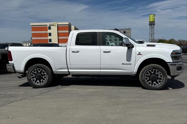 2025 RAM Ram 2500 RAM 2500 LIMITED LONGHORN CREW CAB 4X4 64 BOX