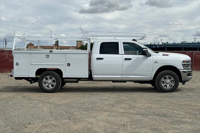 2025 RAM Ram 3500 Chassis Cab RAM 3500 TRADESMAN CREW CAB CHASSIS 4X4 60 CA 2025 RAM Ram 3500 Chassis Cab RAM 3500 TRADESMAN CREW CAB CHASSIS 4X4 60 CA