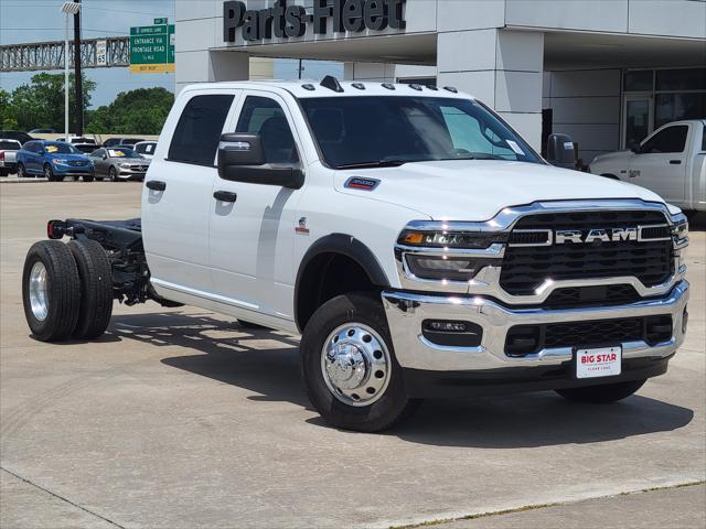 2025 RAM Ram 3500 Chassis Cab RAM 3500 TRADESMAN CREW CAB CHASSIS 4X4 60 CA