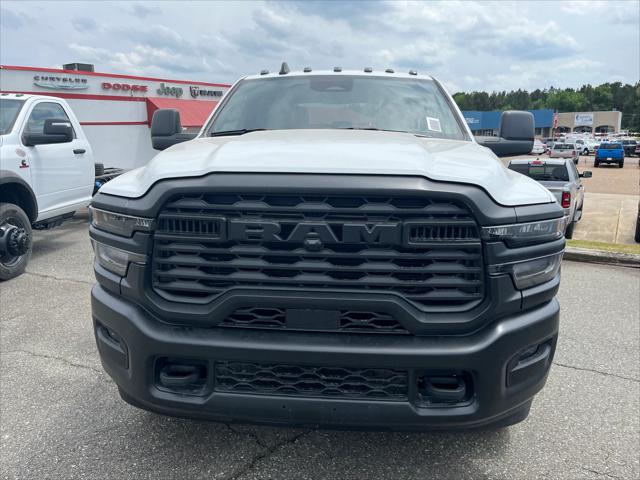 2025 RAM Ram 3500 Chassis Cab RAM 3500 TRADESMAN CREW CAB CHASSIS 4X4 60 CA