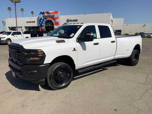 2025 RAM Ram 3500 RAM 3500 TRADESMAN CREW CAB 4X4 8 BOX